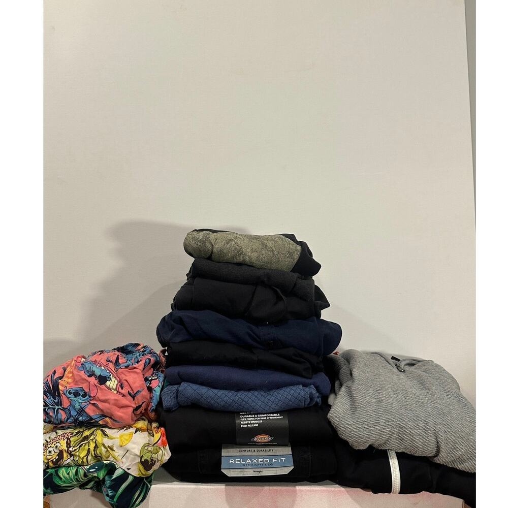 15 PC Men’s Clothing Lot Sz L – Dickies, Wrangler NWT, Disney, MK, Polos
